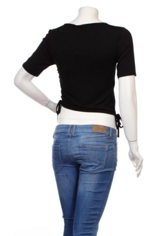 Γυναικεία μπλούζα NA-KD, Μέγεθος M, Χρώμα Μαύρο, 95% βισκόζη, 5% ελαστάνη, Τιμή 10,67 €