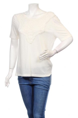 Γυναικεία μπλούζα ONLY, Μέγεθος M, Χρώμα Εκρού, 80% βισκόζη, 20% λινό, Τιμή 9,28 €
