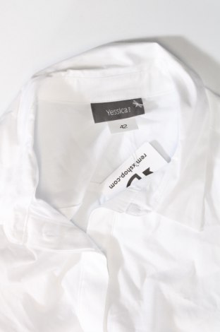 Дамска риза Yessica, Размер L, Цвят Бял, Цена 16,80 лв.