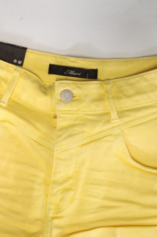 Дамски къс панталон Mavi, Размер XS, Цвят Жълт, 98% памук, 2% еластан, Цена 49,50 лв.