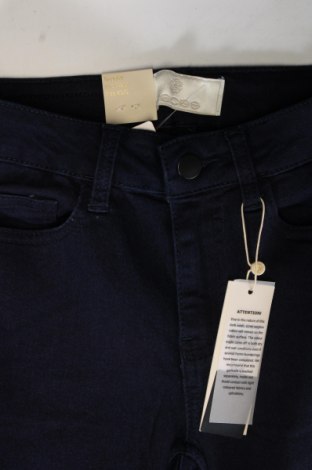 Дамски панталон Pieces, Размер XS, Цвят Син, Цена 25,90 лв.