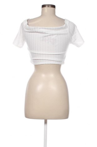 Дамска блуза Boohoo, Размер M, Цвят Бял, Цена 31,00 лв.