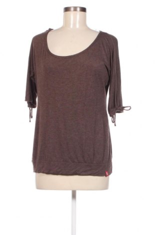 Γυναικεία μπλούζα Edc By Esprit, Μέγεθος S, Χρώμα Καφέ, Τιμή 5,12 €