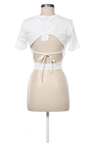 Damen Shirt NA-KD, Größe M, Farbe Weiß, Preis 37,11 €