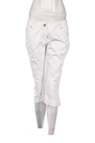 Дамски къс панталон Colours Of The World, Размер M, Цвят Бял, Цена 6,08 лв.