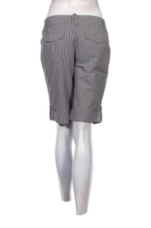 Дамски къс панталон Esprit, Размер S, Цвят Многоцветен, Цена 24,00 лв.