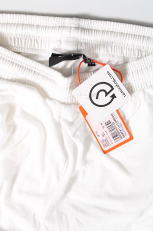 Γυναικείο κοντό παντελόνι Superdry, Μέγεθος M, Χρώμα Λευκό, Τιμή 35,05 €