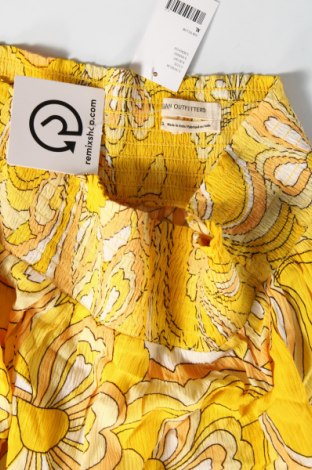 Γυναικείο κοντό παντελόνι Urban Outfitters, Μέγεθος XL, Χρώμα Κίτρινο, Τιμή 37,11 €
