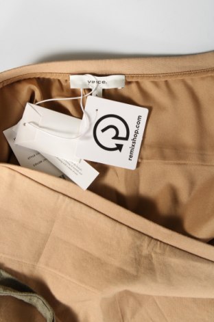 Дамски къс панталон Vince, Размер S, Цвят Кафяв, Цена 128,00 лв.