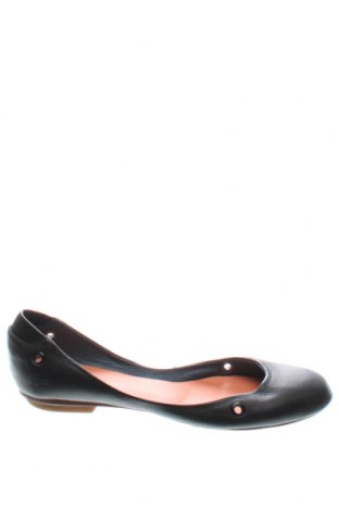 Дамски обувки Lacoste, Размер 37, Цвят Черен, Цена 28,83 лв.