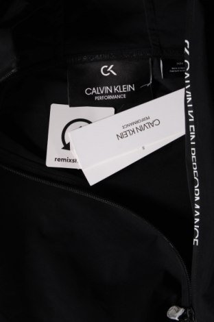 Мъжко спортно яке Calvin Klein, Размер M, Цвят Черен, Цена 389,00 лв.
