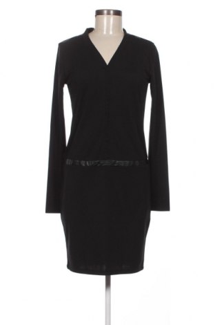 Šaty  Second Female, Velikost S, Barva Černá, Cena  160,00 Kč