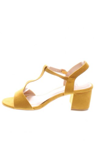 Sandalen R and Be, Größe 39, Farbe Gelb, Preis € 40,72