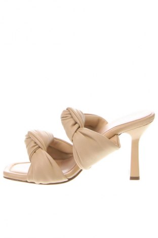 Hausschuhe Unisa, Größe 38, Farbe Beige, Preis € 31,99