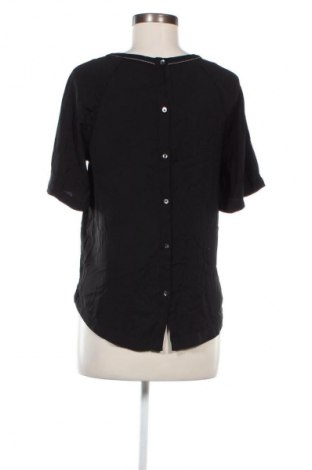 Damen Shirt Calvin Klein, Größe XS, Farbe Schwarz, Preis 21,99 €