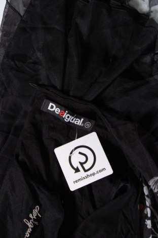 Дамска блуза Desigual, Размер XS, Цвят Черен, Цена 48,29 лв.