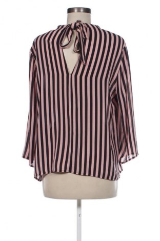 Damen Shirt Gina Tricot, Größe L, Farbe Mehrfarbig, Preis 4,99 €