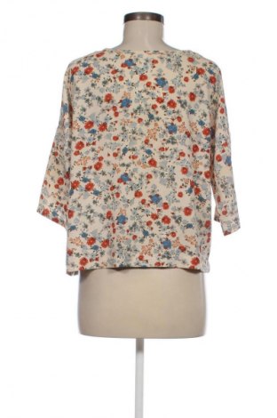 Damen Shirt Stradivarius, Größe M, Farbe Mehrfarbig, Preis 3,99 €