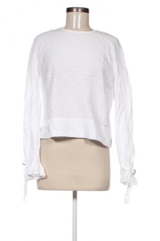 Damen Shirt Stradivarius, Größe S, Farbe Weiß, Preis € 3,99