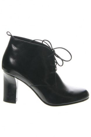 Botine de damă Elizabeth Stuart, Mărime 36, Culoare Negru, Preț 189,52 Lei