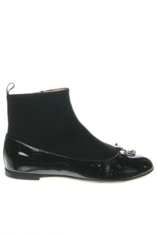 Botine de damă Emporio Armani, Mărime 36, Culoare Negru, Preț 1.137,99 Lei