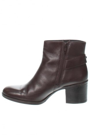 Botine de damă Geox, Mărime 39, Culoare Maro, Preț 871,99 Lei