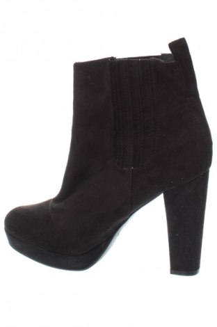 Botine de damă H&M, Mărime 39, Culoare Negru, Preț 78,99 Lei