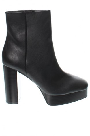 Botine de damă Madden Girl, Mărime 41, Culoare Negru, Preț 322,99 Lei