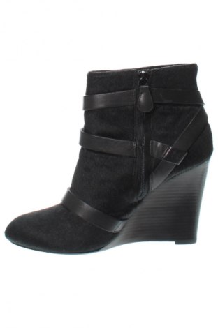 Dámské poltopánky Rebecca Minkoff, Veľkosť 39, Farba Čierna, Cena  65,95 €