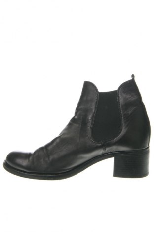 Botine de damă Tamaris, Mărime 40, Culoare Negru, Preț 106,99 Lei