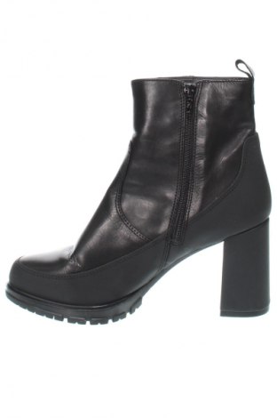 Botine de damă Tamaris, Mărime 40, Culoare Negru, Preț 148,99 Lei