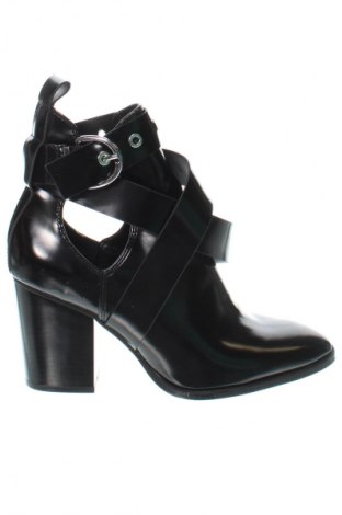 Botine de damă Zara, Mărime 39, Culoare Negru, Preț 149,06 Lei