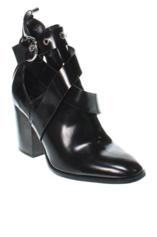 Botine de damă Zara, Mărime 39, Culoare Negru, Preț 149,06 Lei