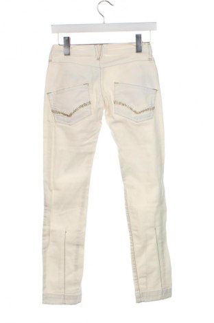 Damskie jeansy Bershka, Rozmiar XS, Kolor ecru, Cena 13,99 zł