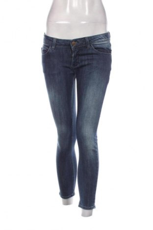 Damskie jeansy Calvin Klein Jeans, Rozmiar M, Kolor Niebieski, Cena 113,99 zł