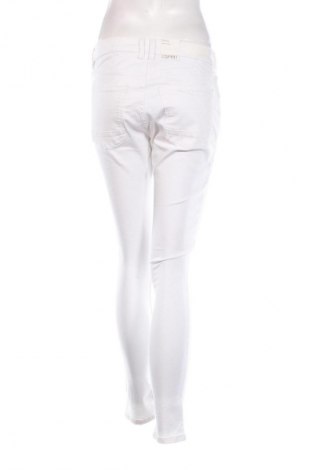 Damen Jeans Esprit, Größe M, Farbe Weiß, Preis 14,99 €