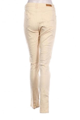 Damskie jeansy Flash, Rozmiar M, Kolor ecru, Cena 21,99 zł