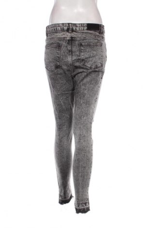 Damen Jeans Janina, Größe M, Farbe Grau, Preis € 7,99