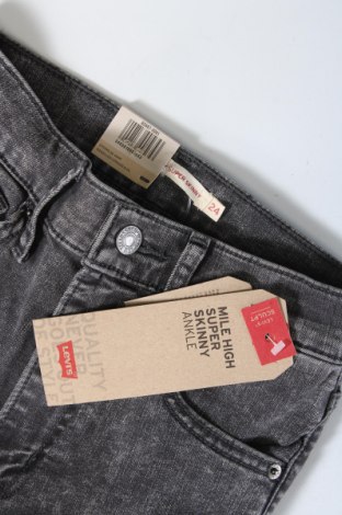 Dámské džíny  Levi's, Velikost XS, Barva Šedá, Cena  2 575,00 Kč