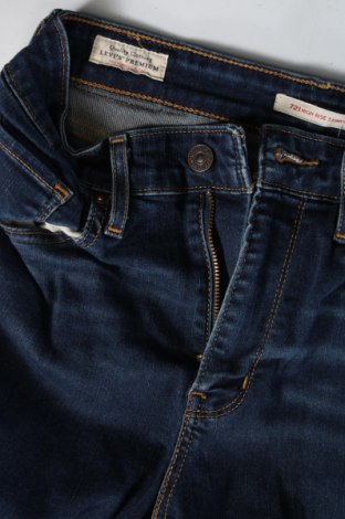 Γυναικείο Τζίν Levi's, Μέγεθος S, Χρώμα Μπλέ, Τιμή 27,99 €