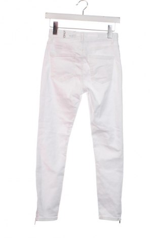 Damskie jeansy ONLY, Rozmiar M, Kolor Biały, Cena 71,99 zł