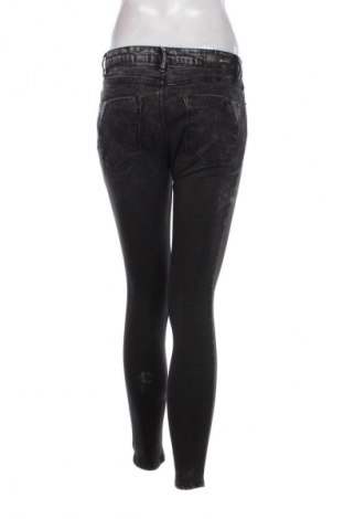 Damen Jeans Stradivarius, Größe M, Farbe Schwarz, Preis 7,99 €