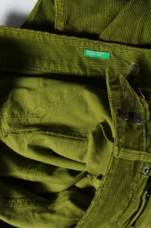 Pantaloni de velvet de femei United Colors Of Benetton, Mărime L, Culoare Verde, Preț 39,99 Lei