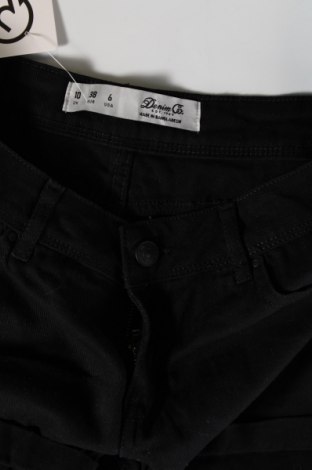 Pantaloni scurți de femei Denim Co., Mărime M, Culoare Negru, Preț 20,99 Lei