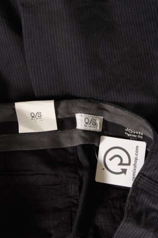 Pantaloni scurți de femei Q/S by S.Oliver, Mărime M, Culoare Gri, Preț 76,99 Lei