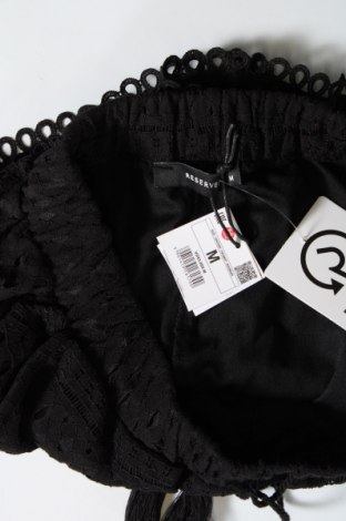 Pantaloni scurți de femei Reserved, Mărime M, Culoare Negru, Preț 30,99 Lei