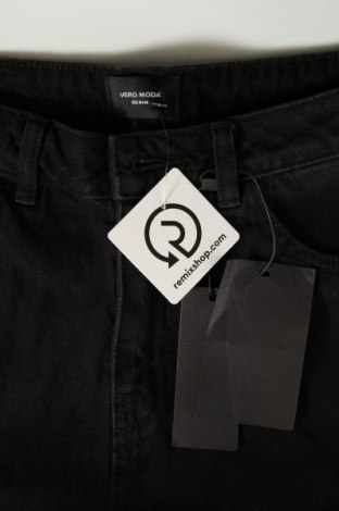 Pantaloni scurți de femei Vero Moda, Mărime M, Culoare Negru, Preț 54,99 Lei