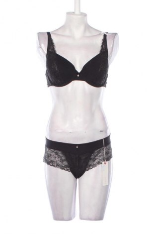 Set de femei Esprit, Mărime M, Culoare Negru, Preț 158,99 Lei