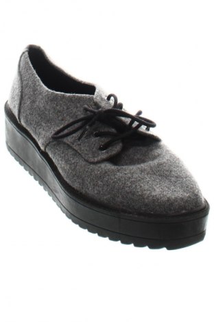 Damenschuhe Bershka, Größe 38, Farbe Grau, Preis 18,99 €