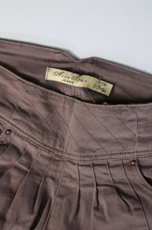 Damenhose, Größe S, Farbe Beige, Preis € 2,99